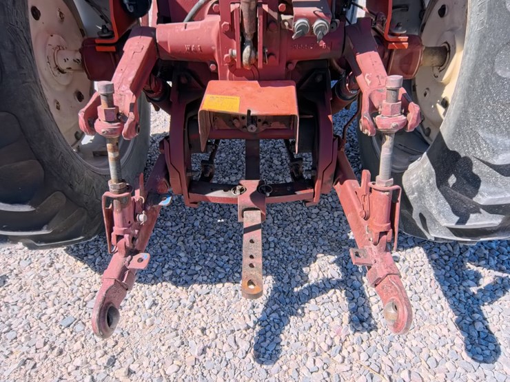 #1026-•-allis-chalmers-7000-tractor-image-49