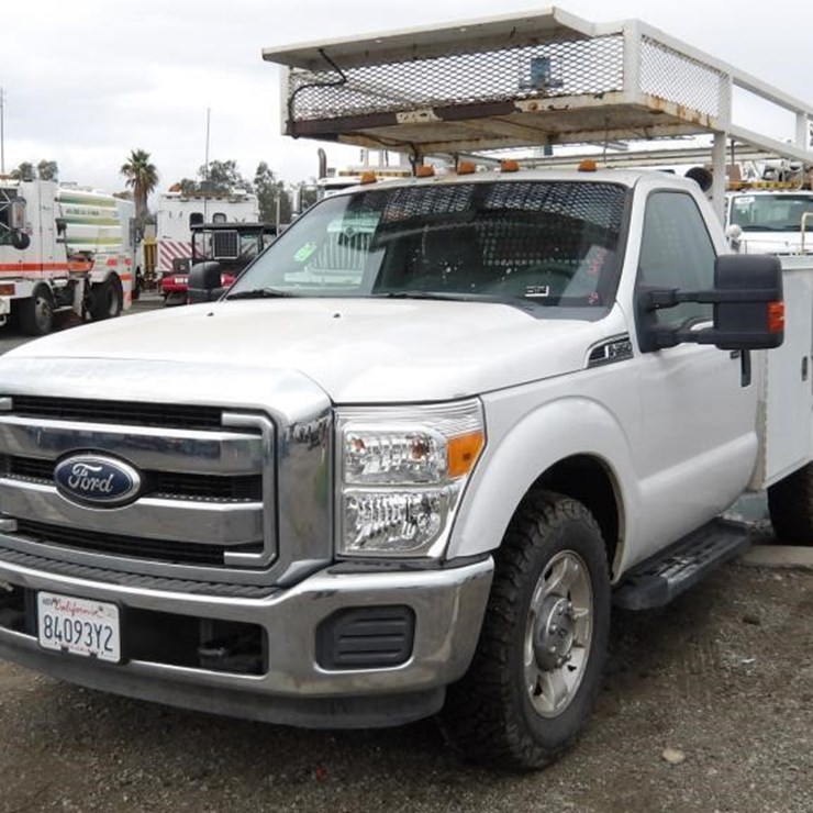 2011 FORD F350