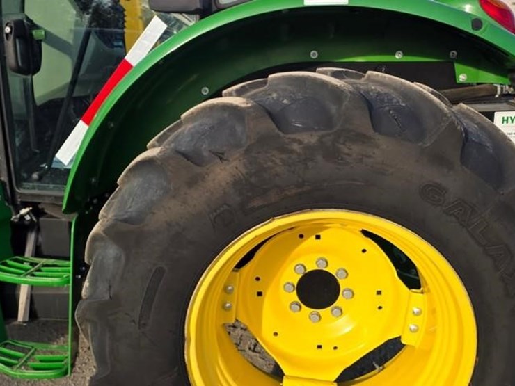 2019-john-deere-5100e-image-33