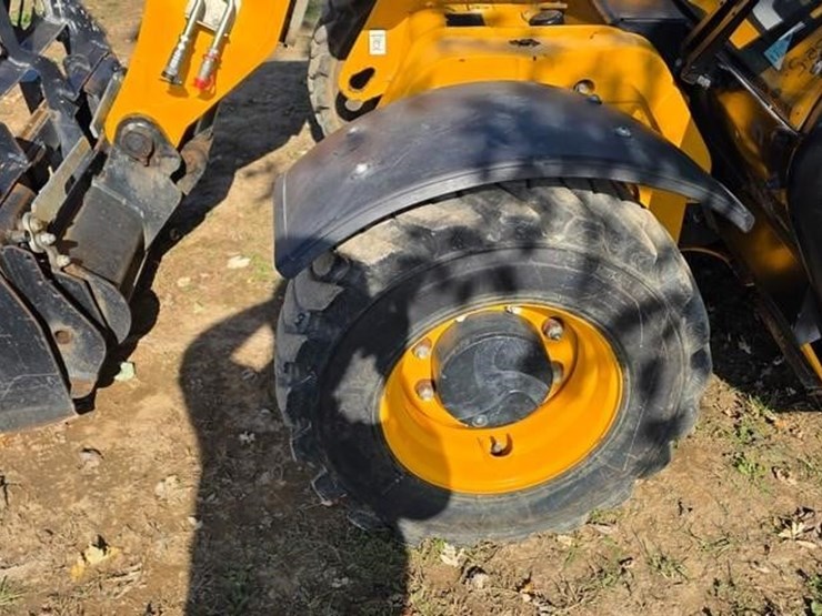 2018-jcb-505-20tc-image-11
