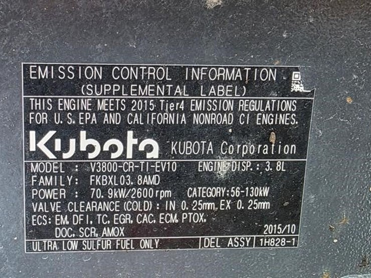 2017-kubota-m5-091d-image-6