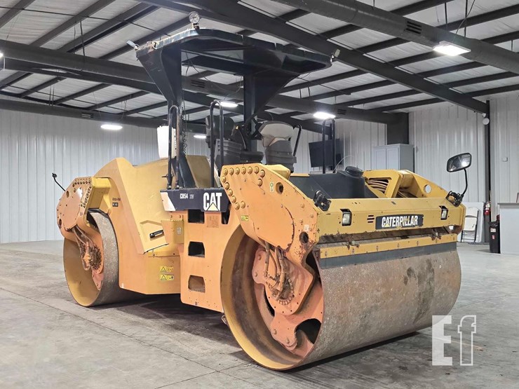 2009-caterpillar-cb54-image-2