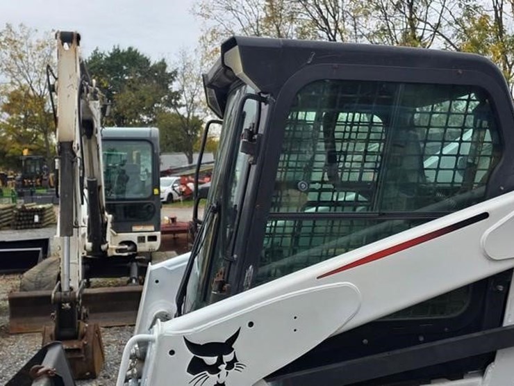2012-bobcat-s650-image-31
