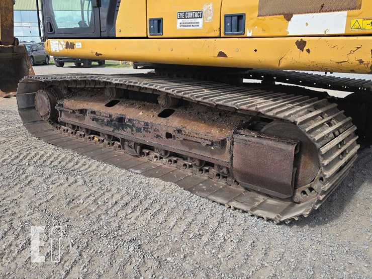 2018-caterpillar-320gc-image-24