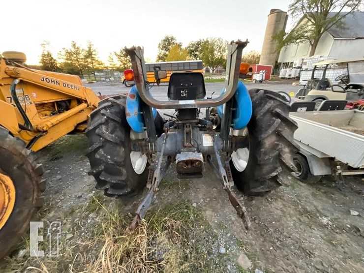 new-holland-3930-image-12
