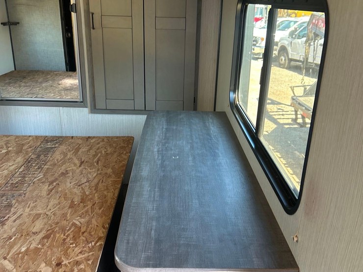 2020-heartland-40ft-t/a-ball-hitch-tow-behind-camper-image-42