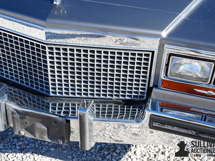 run-#38---1988-cadillac-brougham-4-door-sedan-image-10