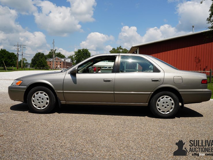run-#167---1998-toyota-camry-clx-sedan-image-8