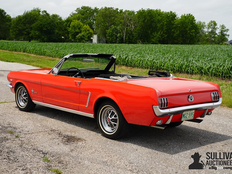 run-#51---1965-ford-mustang-convertible-image-7