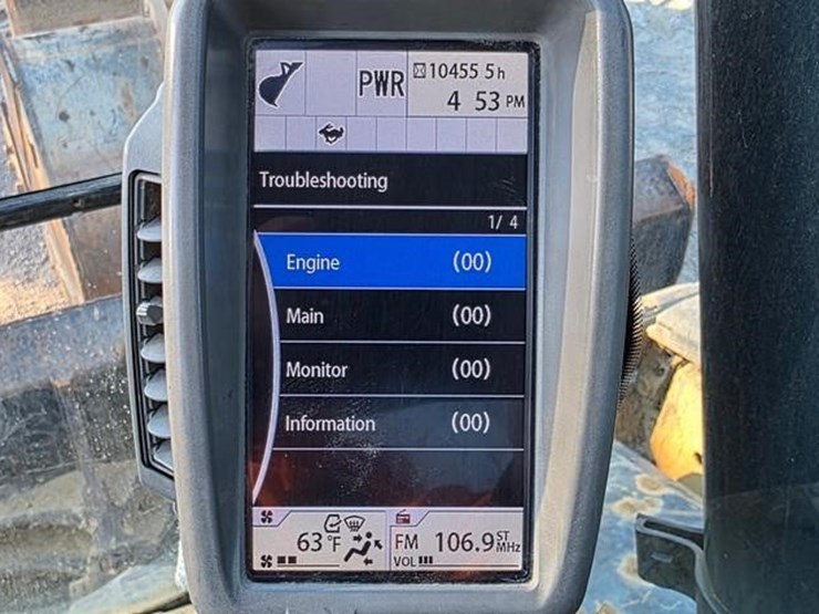 2015-deere-135g-image-84