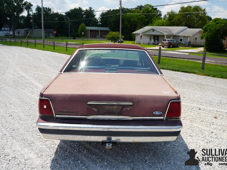 run-#179---1991-ford-crown-victoria-lx-sedan-image-6