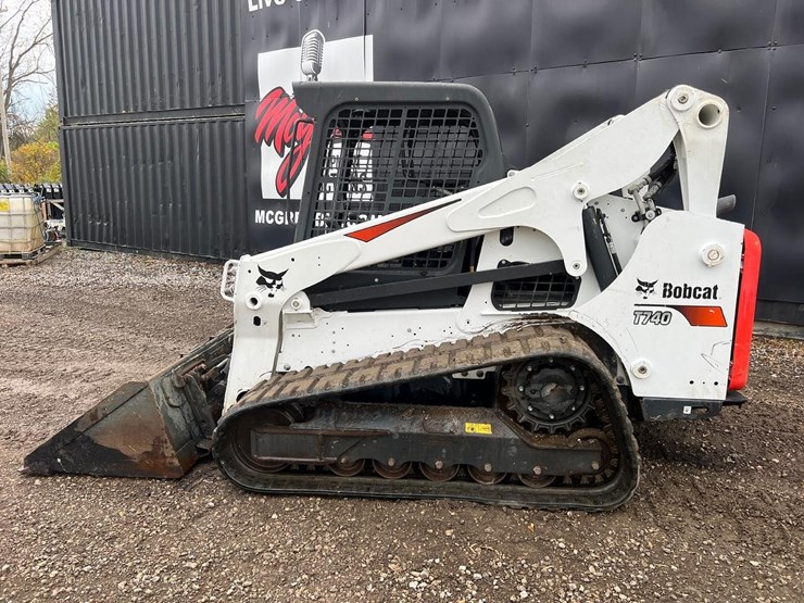 2022-bobcat-t740-skid-steer-loader-image-3