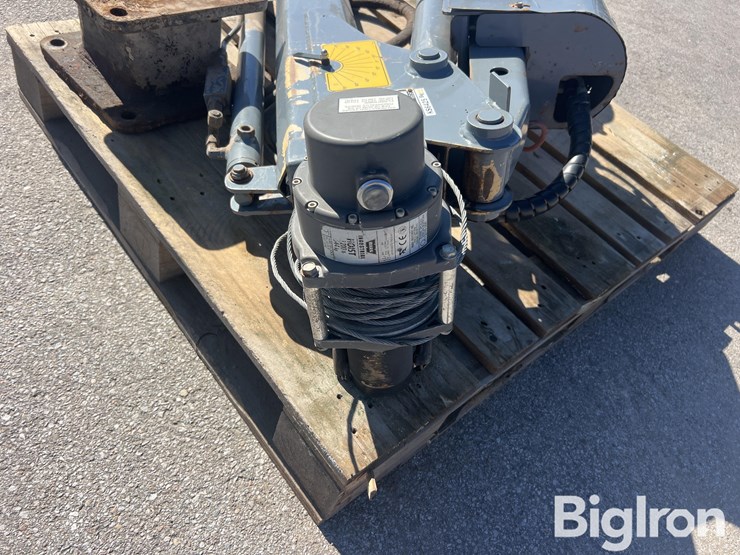 ventura-ct310kx-mast-crane-image-18