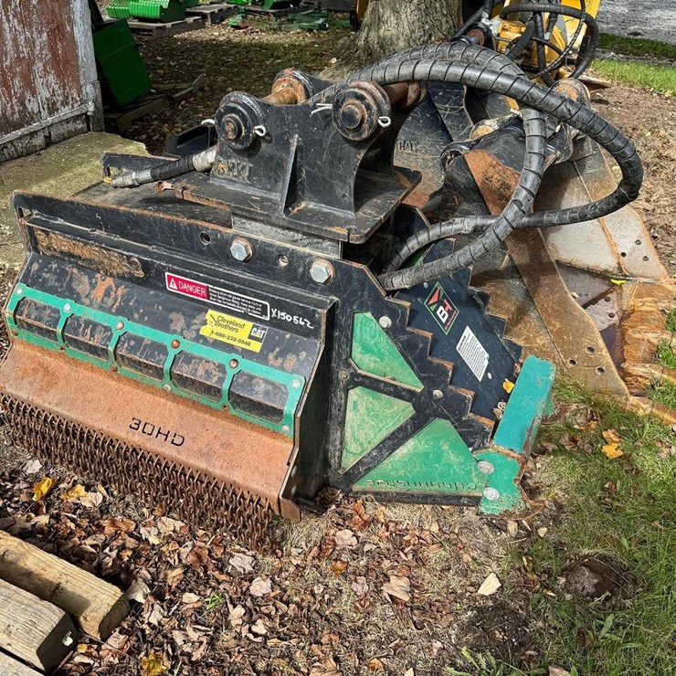 2016 Brushhound Excavator 30HD Brush Cutter