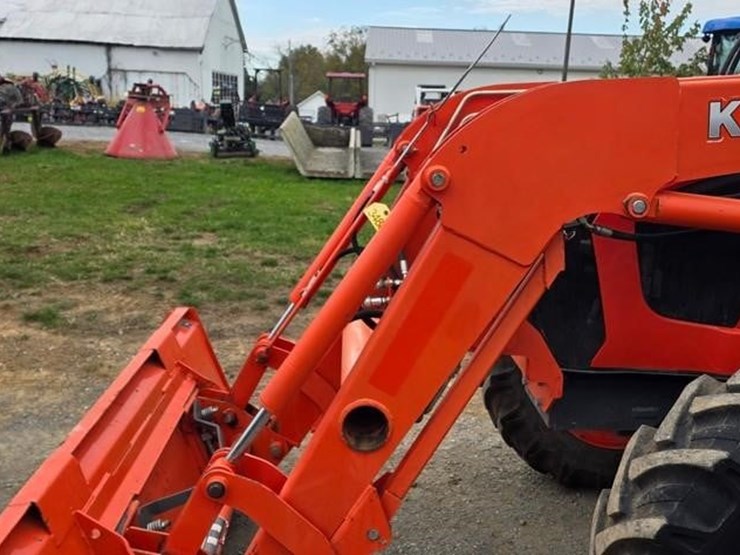 2017-kubota-m5-091d-image-10