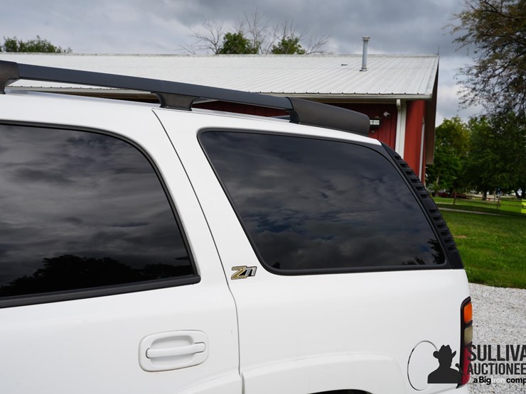 run-#42---2004-chevrolet-tahoe-4x4-suv-image-15