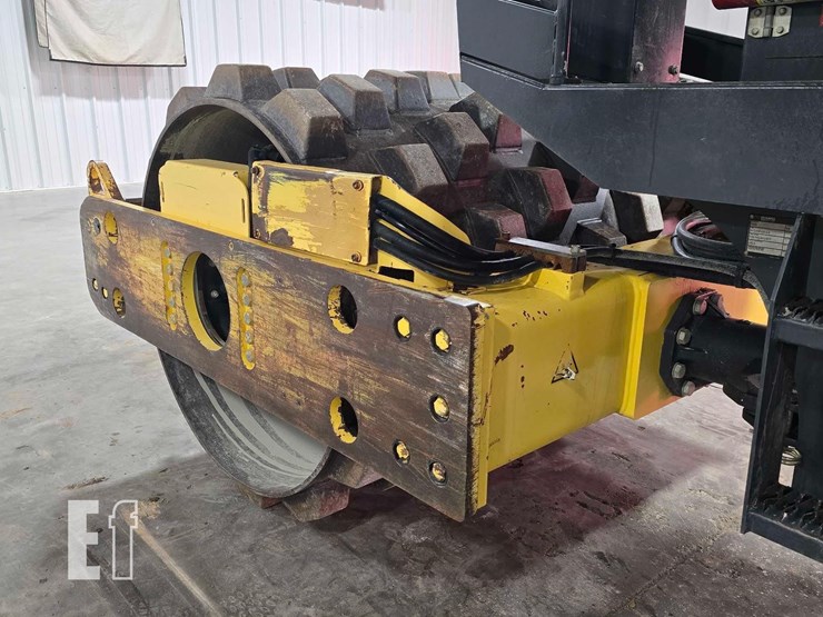 2014-bomag-bw145pdh-40-image-12