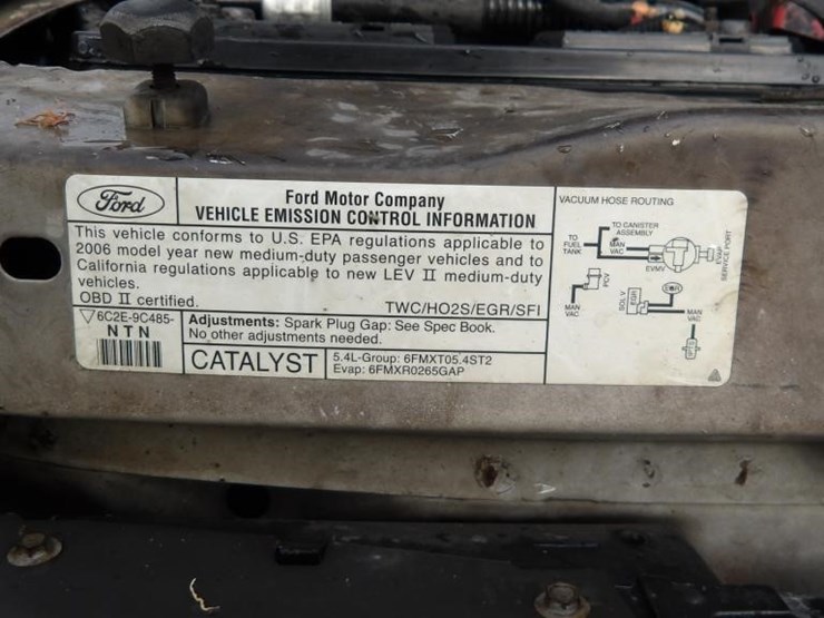 2006-ford-e350-image-13