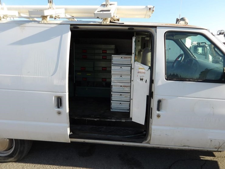 2002-ford-e350-image-12