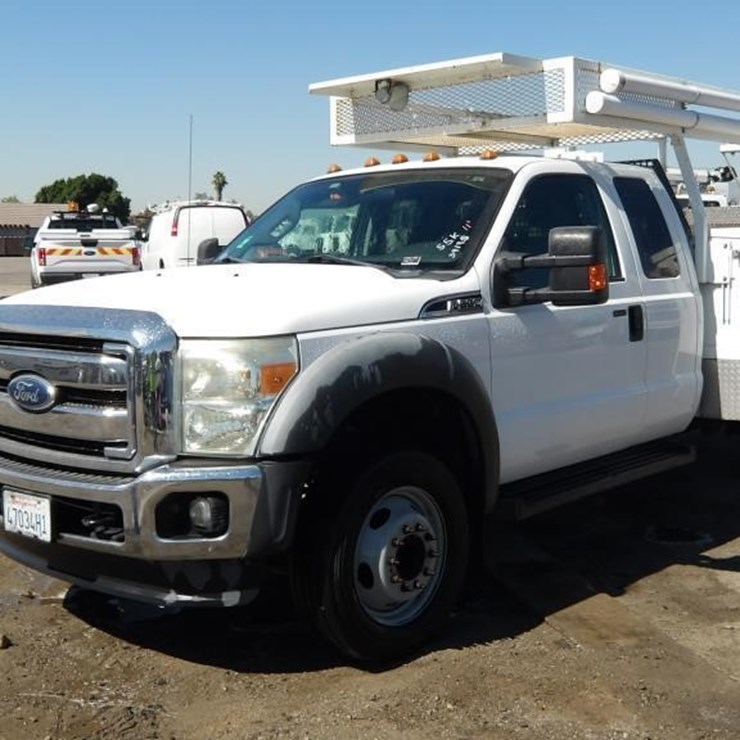 2011 FORD F550