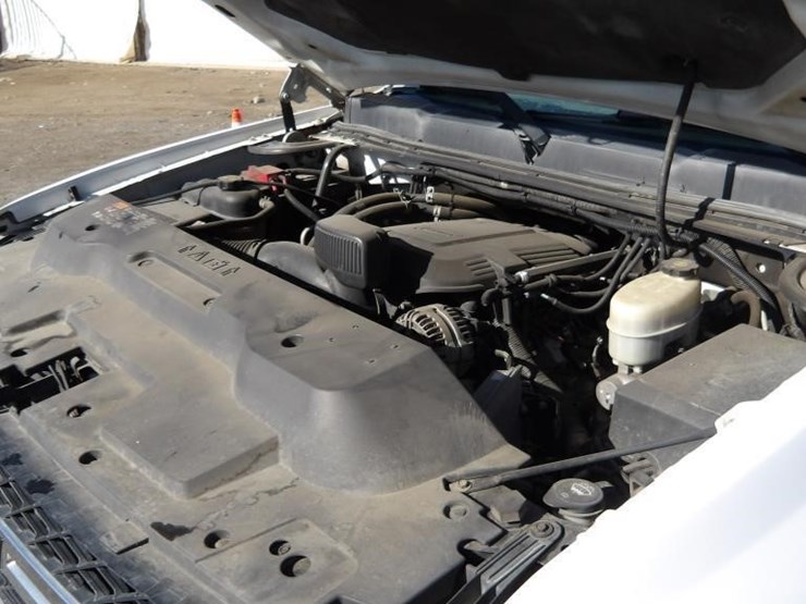 2013-chevrolet-silverado-2500-image-10