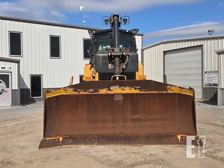 2017-caterpillar-d7e-image-7