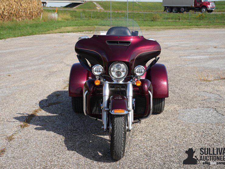 run-#102---2015-harley-davidson-trike-image-2
