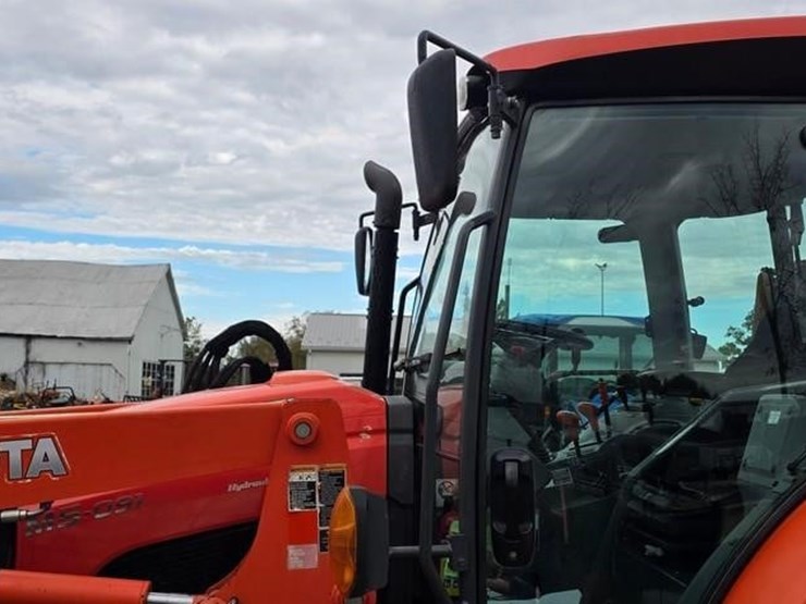 2017-kubota-m5-091d-image-15