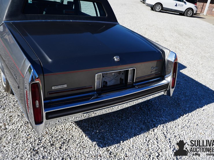 run-#38---1988-cadillac-brougham-4-door-sedan-image-19