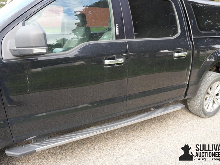 run-#44---2016-ford-f150-xlt-crew-cab-4x4-pickup-image-13