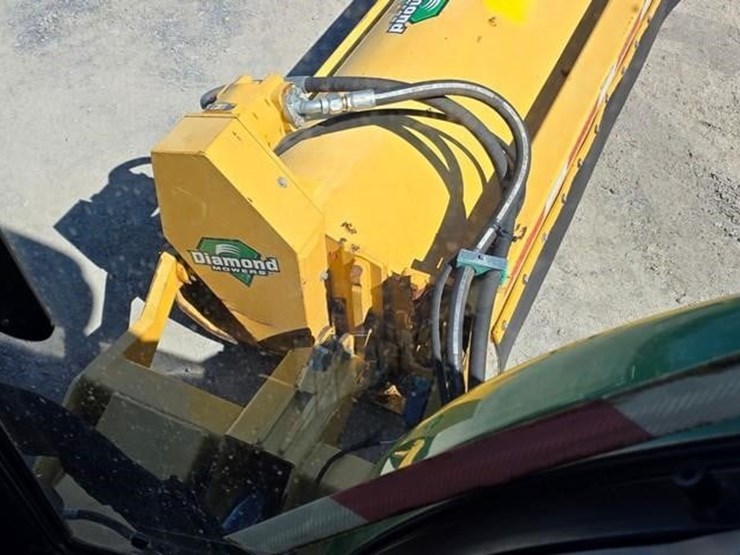 2019-john-deere-5100e-image-79