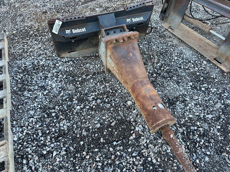 bobcat-skid-steer-hammer-breaker-image-1