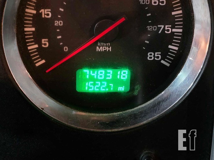 2016-kenworth-t800-image-13