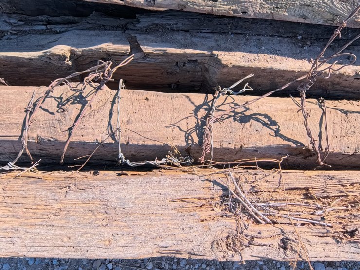 #2024-•-used-8ft-railroad-ties-(21-count)-image-2