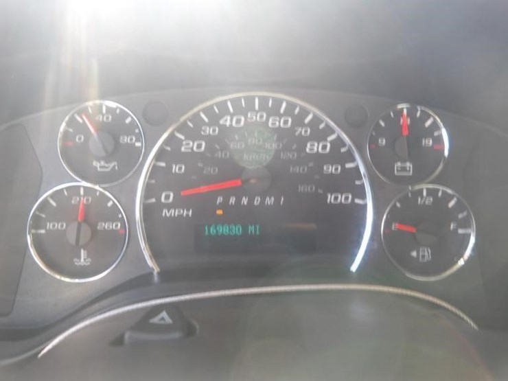 2015-utility-van-image-16