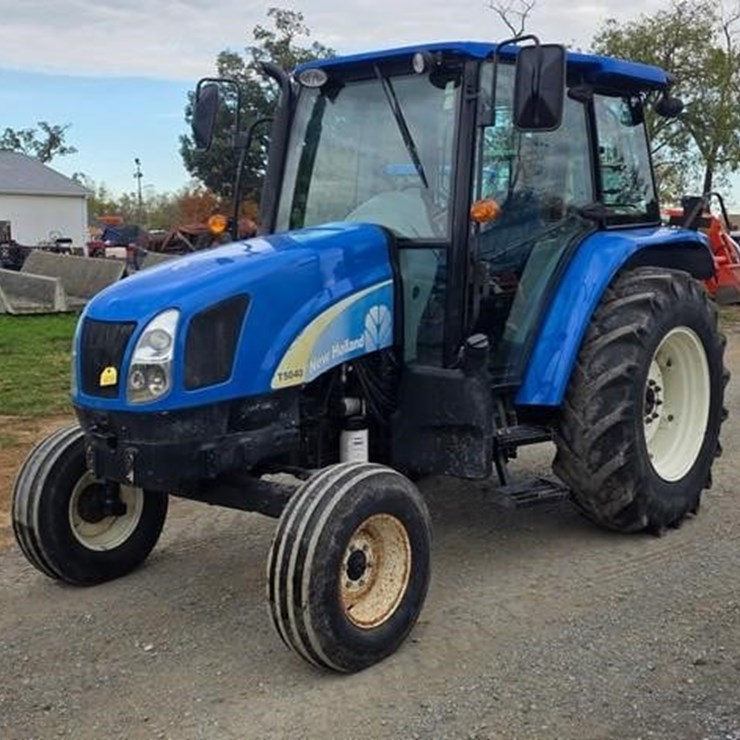 NEW HOLLAND T5040