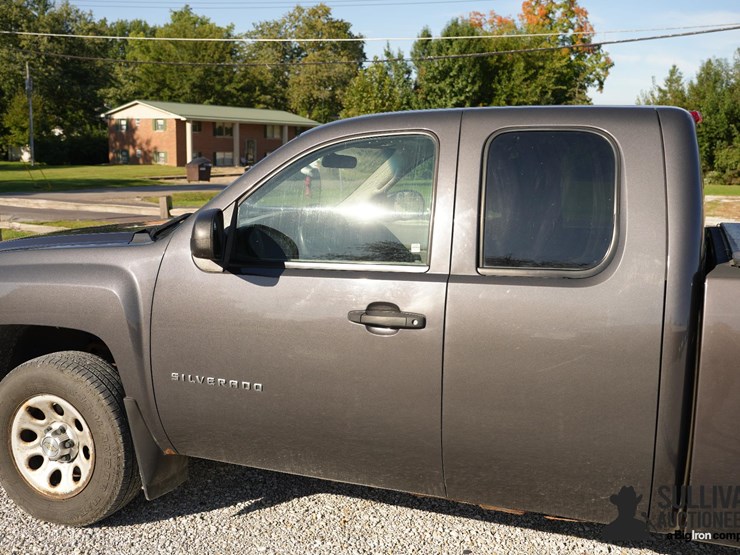 run-#6---2011-chevrolet-silverado-extended-cab-2wd-pickup-image-14