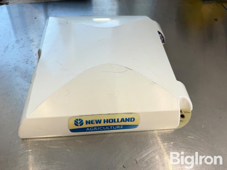 2018-case-/-new-holland-372-receiver-image-8