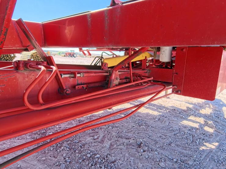 #1029-•-new-holland-1033-small-square-bale-stacker-image-28
