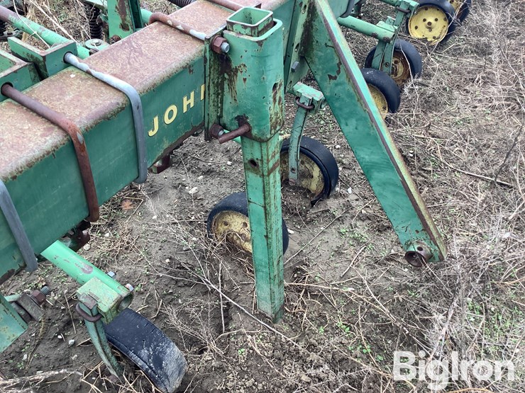 john-deere-er014-rear-mount-cultivator-image-13