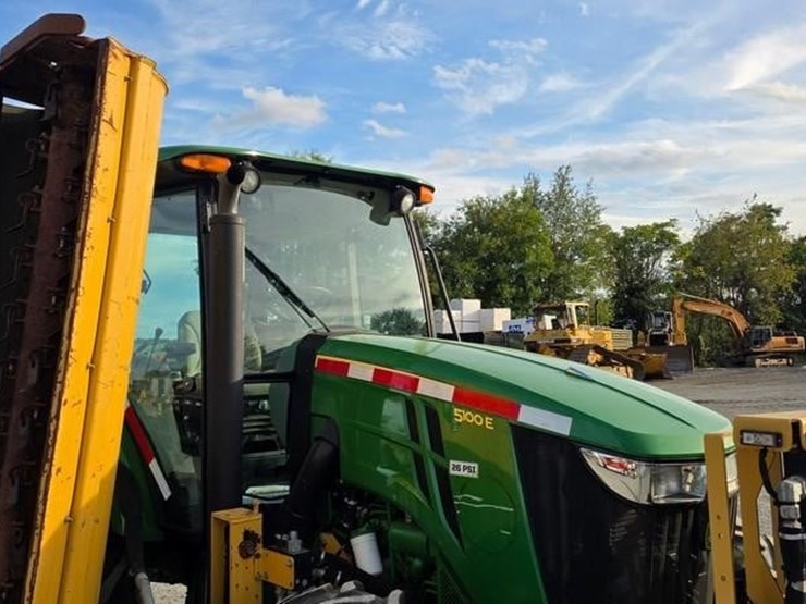 2019-john-deere-5100e-image-7