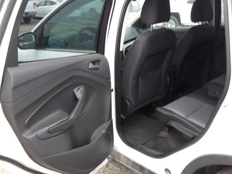 2017-ford-escape-image-14