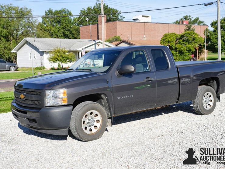 run-#6---2011-chevrolet-silverado-extended-cab-2wd-pickup-image-1