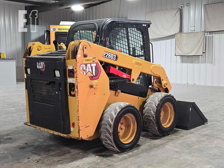 2022-caterpillar-226d3-image-3