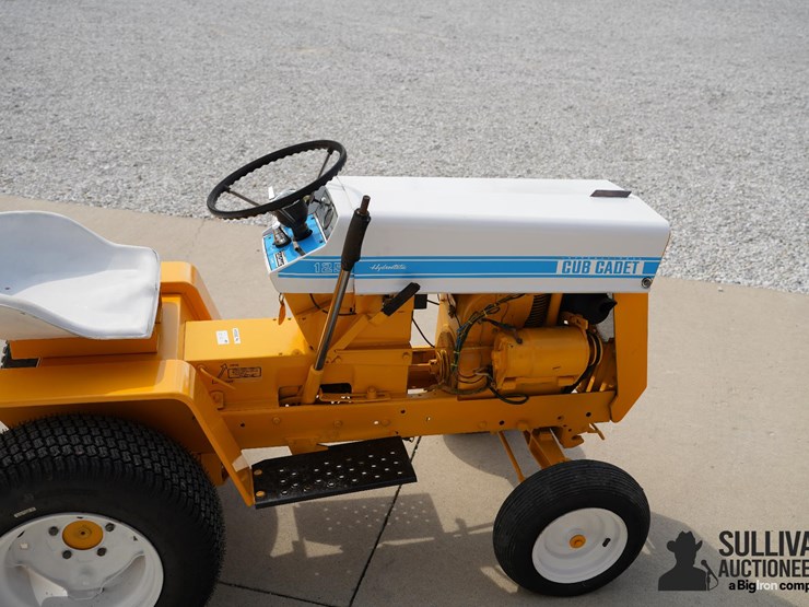run-#120---international-cub-cadet-garden-tractor-image-18