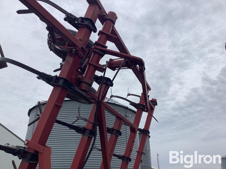 case-ih-4300-field-cultivator-image-16