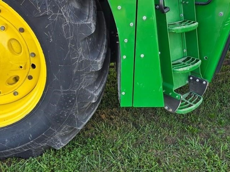 2019-john-deere-9520r-image-47
