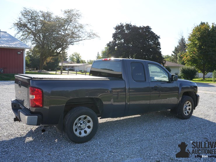 run-#6---2011-chevrolet-silverado-extended-cab-2wd-pickup-image-5
