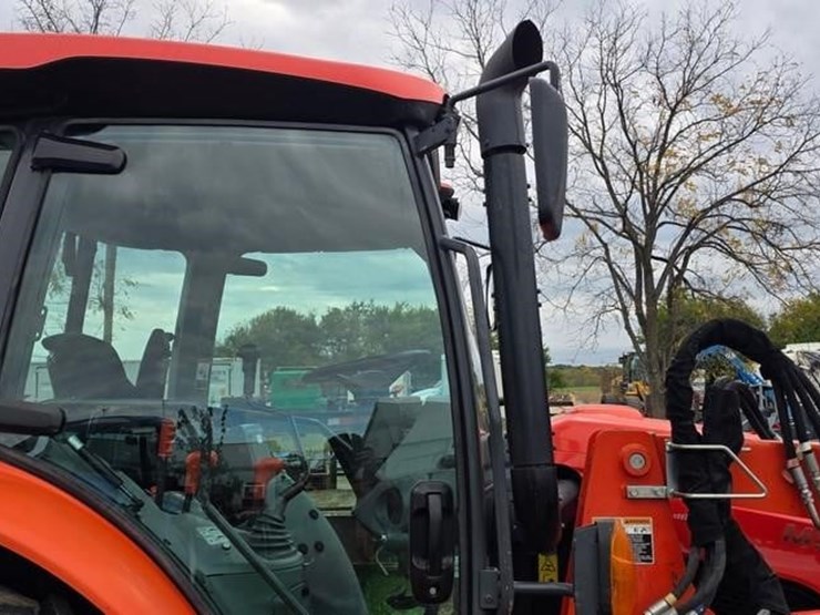 2017-kubota-m5-091d-image-32