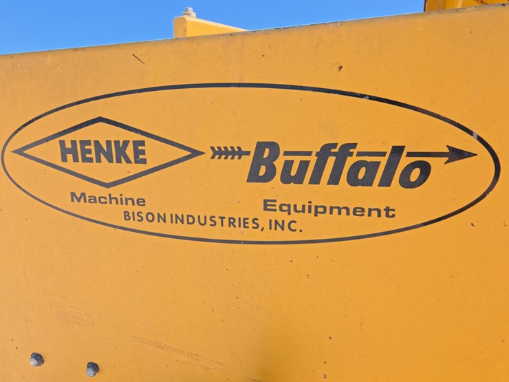 #1025-•-2006-henke-buffalo-1254-roller-mill-image-13